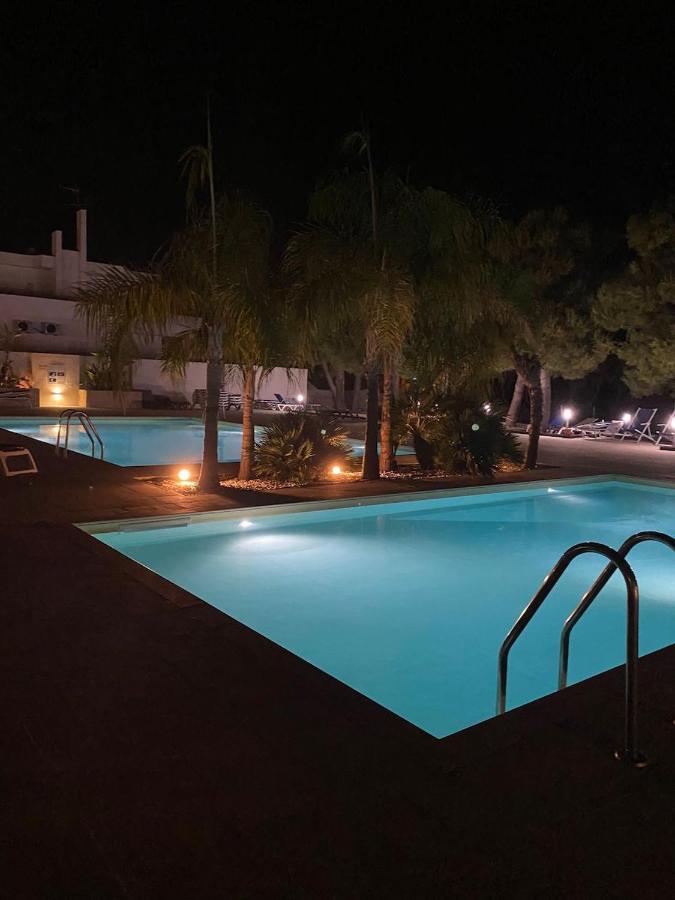 A Un Passo Dal Mare - Costa Ripagnola Villa Spiaggia di Conversano Bagian luar foto